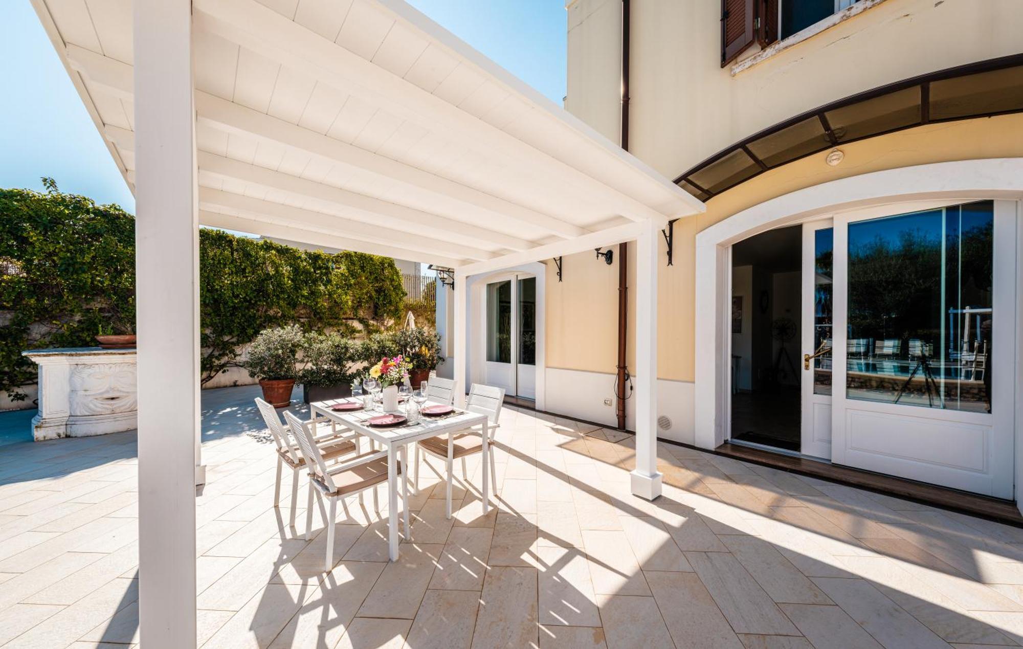 Villa Donna Franca By Sthey Монополи Экстерьер фото